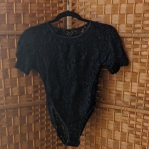 Vintage black lace stretch short sleeve bodysuit